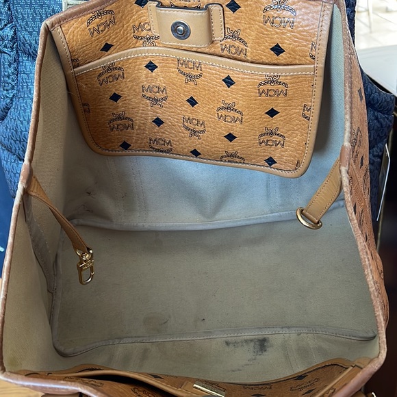 MCM tote - Picture 3 of 16